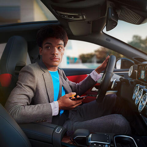 Mercedes-Benz User Experience ist dank künstlicher Intelligenz lernfähig